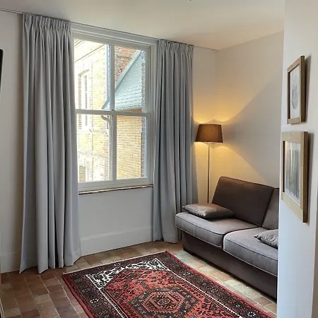 Le Jardin Decouverte Guest house Conches-en-Ouche